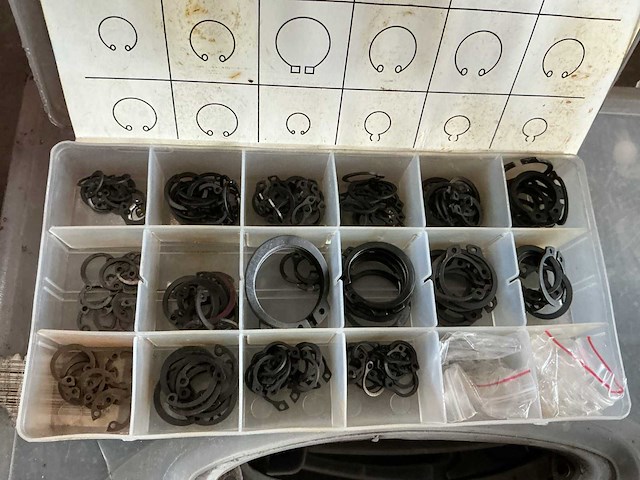 Partij bevestigingsmateriaal - afbeelding 4 van  4