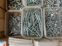 Partij bevestigingsmateriaal - afbeelding 1 van  2