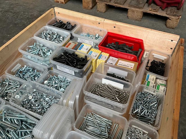 Partij bevestigingsmateriaal - afbeelding 2 van  2