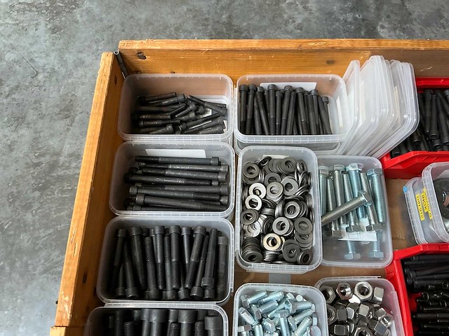 Partij bevestigingsmateriaal - afbeelding 4 van  8