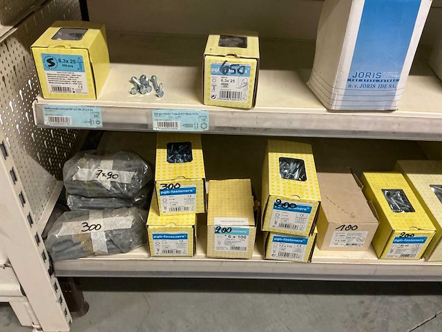 Partij bevestigingsmateriaal - afbeelding 24 van  36