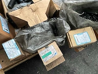Partij bevestigingsmateriaal - afbeelding 14 van  23