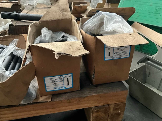 Partij bevestigingsmateriaal - afbeelding 16 van  23