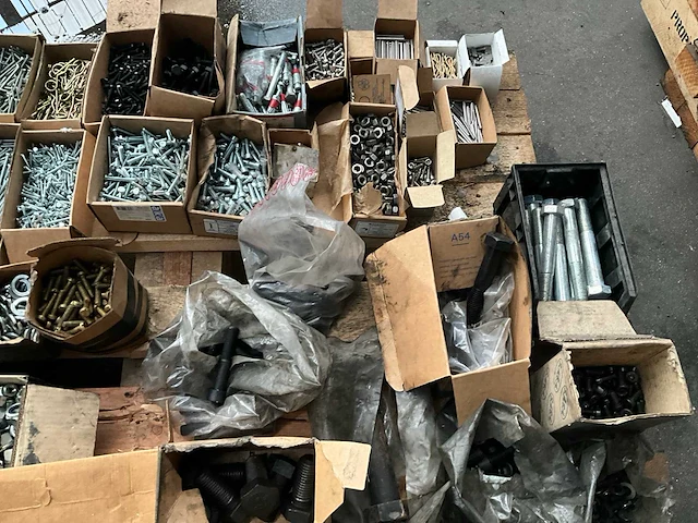 Partij bevestigingsmateriaal - afbeelding 20 van  23
