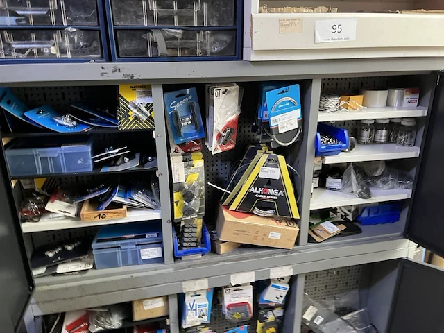 Partij bevestigingsmateriaal - afbeelding 23 van  61