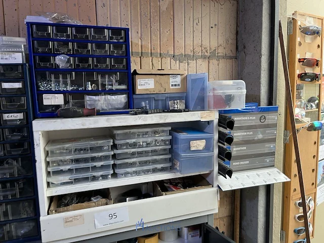 Partij bevestigingsmateriaal - afbeelding 45 van  61