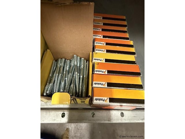 Partij bevestigingsmateriaal - afbeelding 2 van  5