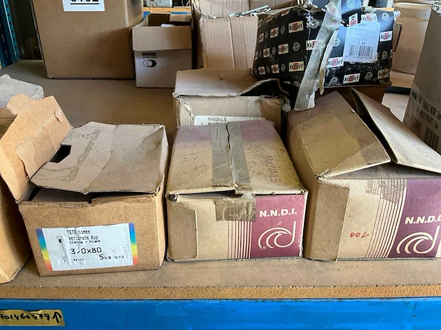 Partij bevestigingsmateriaal - afbeelding 15 van  85