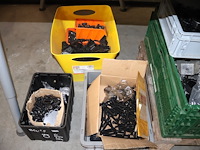 Partij bevestigingsmateriaal - afbeelding 2 van  9
