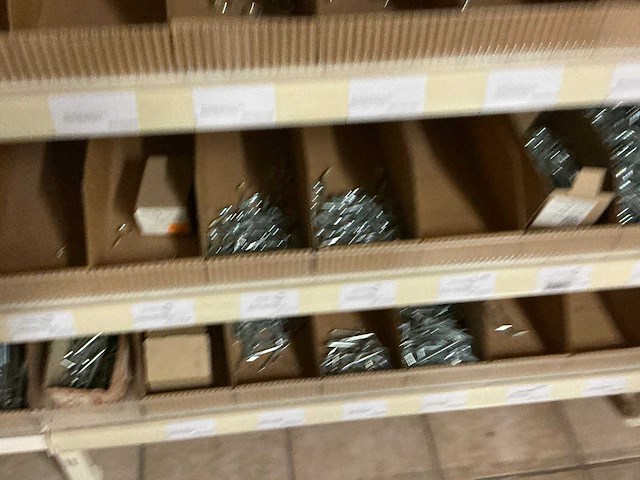 Partij bevestigingsmateriaal - afbeelding 11 van  16