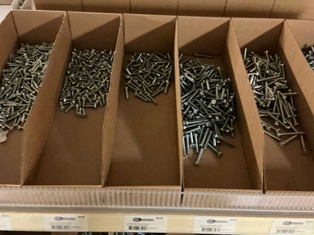 Partij bevestigingsmateriaal - afbeelding 14 van  16