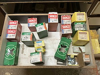 Partij bevestigingsmateriaal - afbeelding 2 van  8