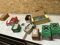 Partij bevestigingsmateriaal - afbeelding 8 van  8