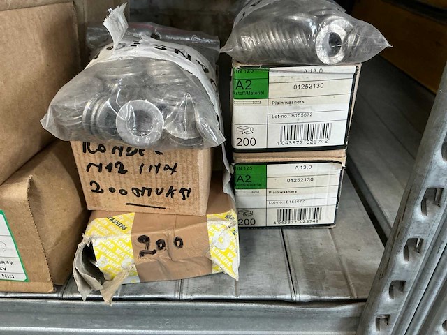 Partij bevestigingsmateriaal - afbeelding 2 van  5