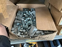 Partij bevestigingsmateriaal - afbeelding 4 van  5