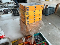 Partij bevestigingsmateriaal - afbeelding 2 van  12