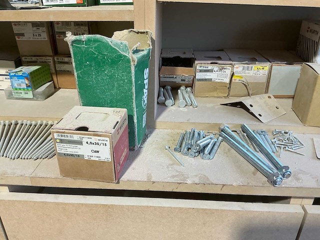 Partij bevestigingsmateriaal - afbeelding 20 van  21