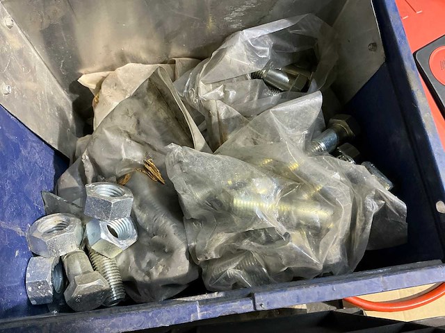 Partij bevestigingsmateriaal - afbeelding 8 van  9