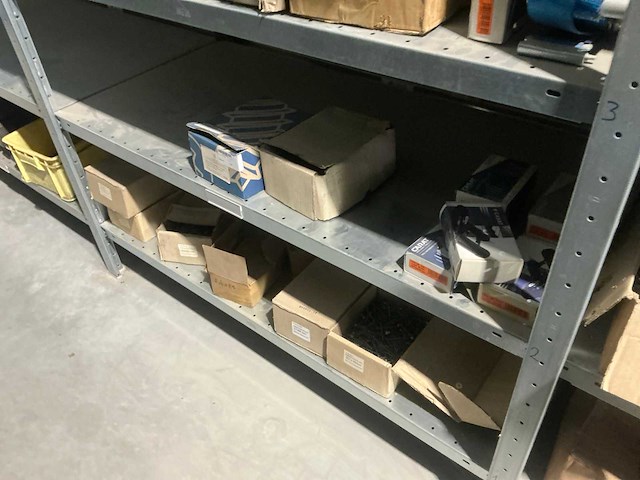 Partij bevestigingsmateriaal - afbeelding 18 van  18