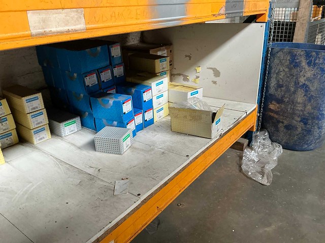 Partij bevestigingsmateriaal - afbeelding 2 van  18
