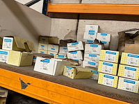 Partij bevestigingsmateriaal - afbeelding 8 van  18