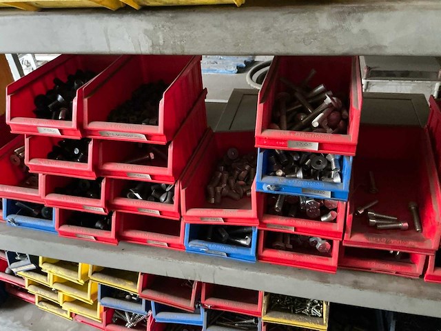Partij bevestigingsmateriaal - afbeelding 49 van  58