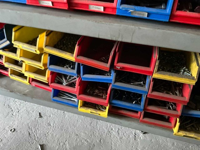Partij bevestigingsmateriaal - afbeelding 50 van  58