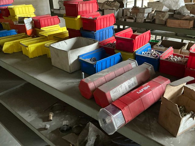 Partij bevestigingsmateriaal - afbeelding 22 van  48