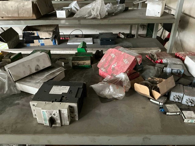 Partij bevestigingsmateriaal - afbeelding 24 van  48