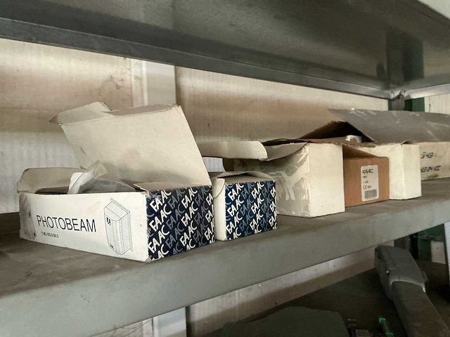 Partij bevestigingsmateriaal - afbeelding 40 van  48