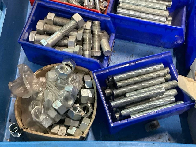 Partij bevestigingsmateriaal - afbeelding 2 van  15