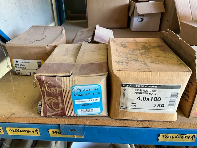 Partij bevestigingsmateriaal - afbeelding 14 van  85