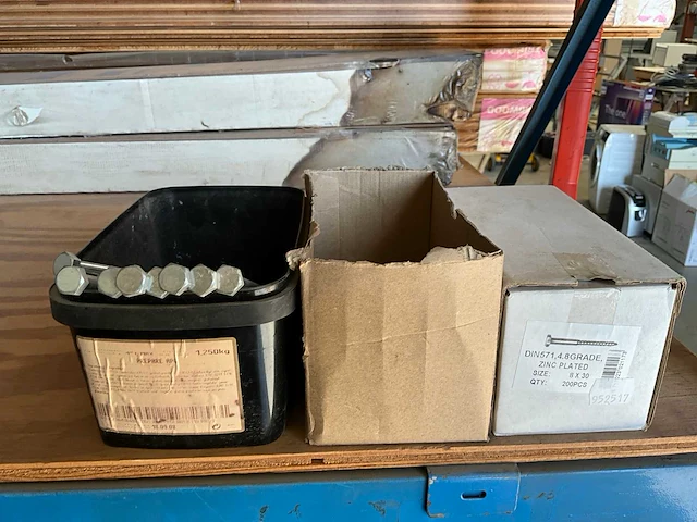 Partij bevestigingsmateriaal - afbeelding 35 van  85