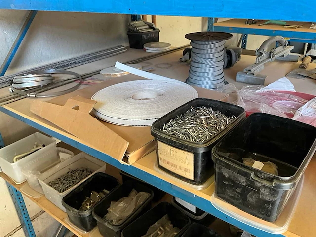 Partij bevestigingsmateriaal - afbeelding 61 van  85