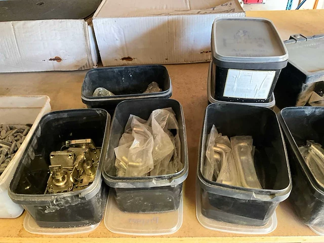 Partij bevestigingsmateriaal - afbeelding 38 van  85