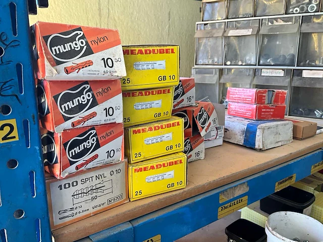 Partij bevestigingsmateriaal - afbeelding 60 van  85