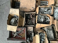 Partij bevestigingsmateriaal - afbeelding 7 van  8