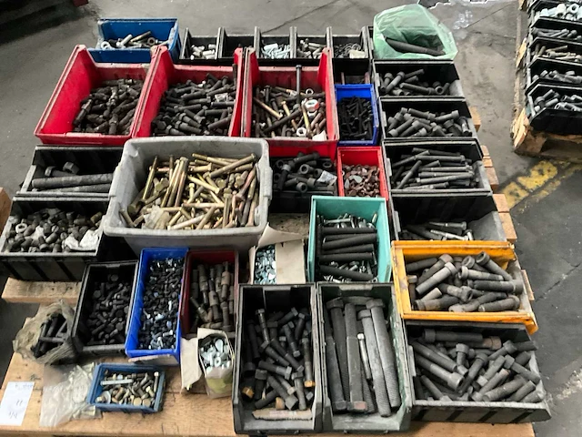 Partij bevestigingsmateriaal - afbeelding 12 van  47