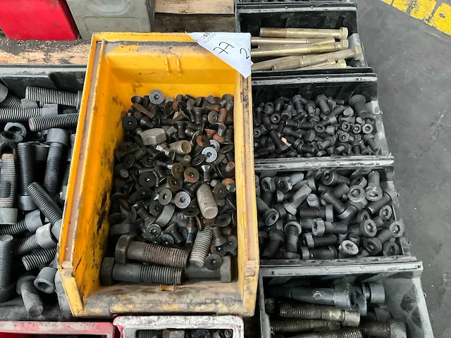 Partij bevestigingsmateriaal - afbeelding 25 van  47