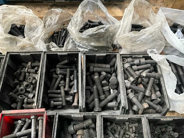 Partij bevestigingsmateriaal - afbeelding 29 van  47