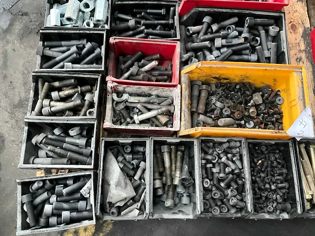 Partij bevestigingsmateriaal - afbeelding 46 van  47