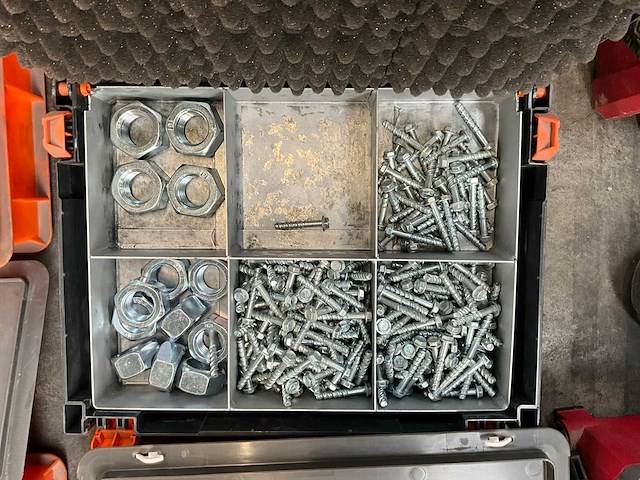 Partij bevestigingsmaterialen en uitvulplaatjes - afbeelding 3 van  22