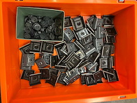 Partij bevestigingsmaterialen en uitvulplaatjes - afbeelding 7 van  22