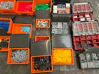 Partij bevestigingsmaterialen en uitvulplaatjes - afbeelding 1 van  22