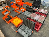 Partij bevestigingsmaterialen en uitvulplaatjes - afbeelding 17 van  22