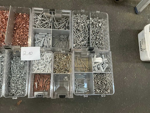 Partij bevestigingsmaterialen - afbeelding 2 van  4