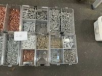 Partij bevestigingsmaterialen - afbeelding 2 van  4