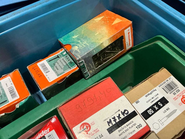 Partij bevestigingsmaterialen - afbeelding 16 van  16
