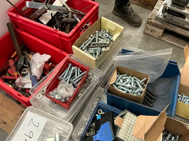 Partij bevestigingsmaterialen - afbeelding 2 van  16