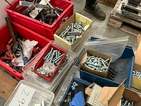 Partij bevestigingsmaterialen - afbeelding 2 van  16